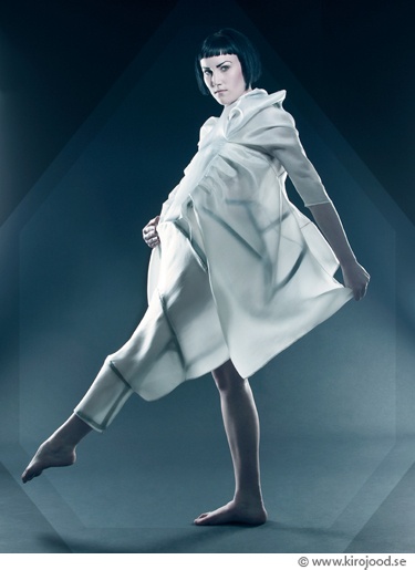  "shell" fashion by: julia krantz; model: thistel ; makeup: angelica klüft  (360) © katrin kirojood