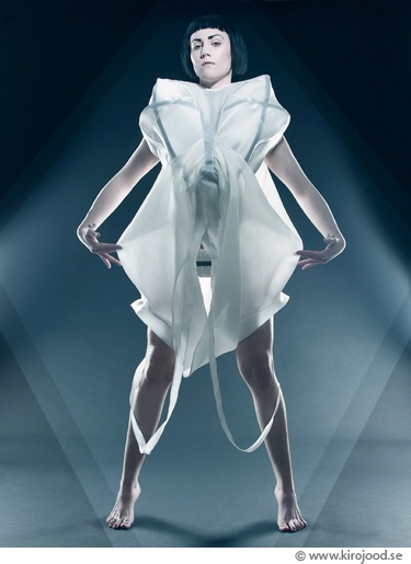  "shell" fashion by: julia krantz; model: thistel ; makeup: angelica klüft  (362) © katrin kirojood