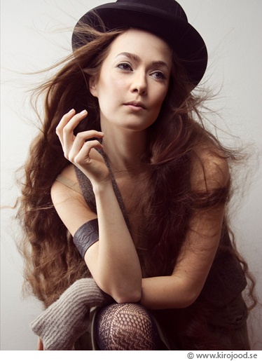 model: elizabeth gartinger; makeup: angelica magnusson (94) © katrin kirojood